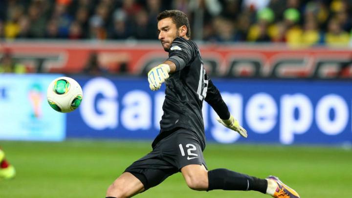 包含国际比赛日法兰克福调整名单以备葡超；复出首秀环节打磨；球迷炸锅；球探报告显示潜力的词条