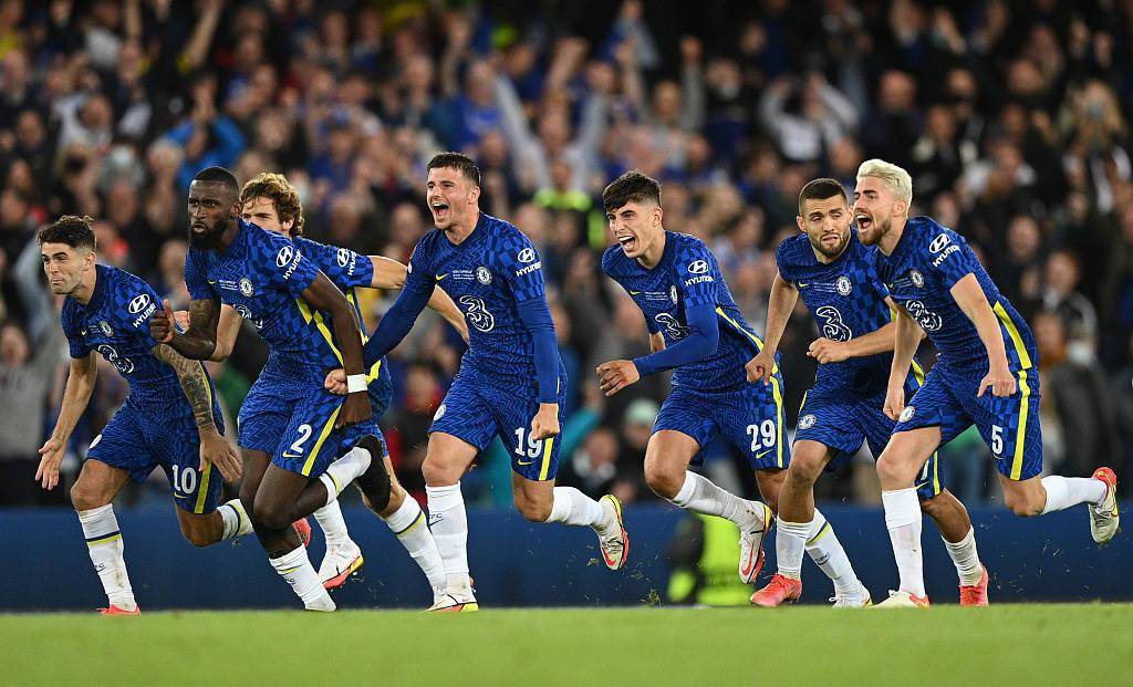 关键时刻欧超杯焦点战；比利亚雷亚尔主帅复盘；悬念犹存；临场指挥获称赞