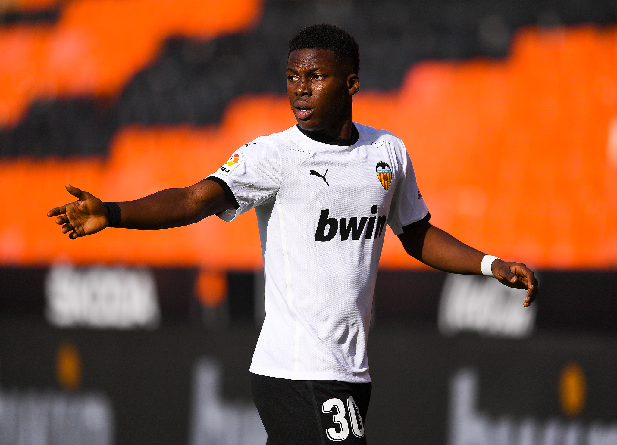 关键时刻瓦伦西亚备战法甲，外线爆发细节曝光，信心回归，医务组通报恢复