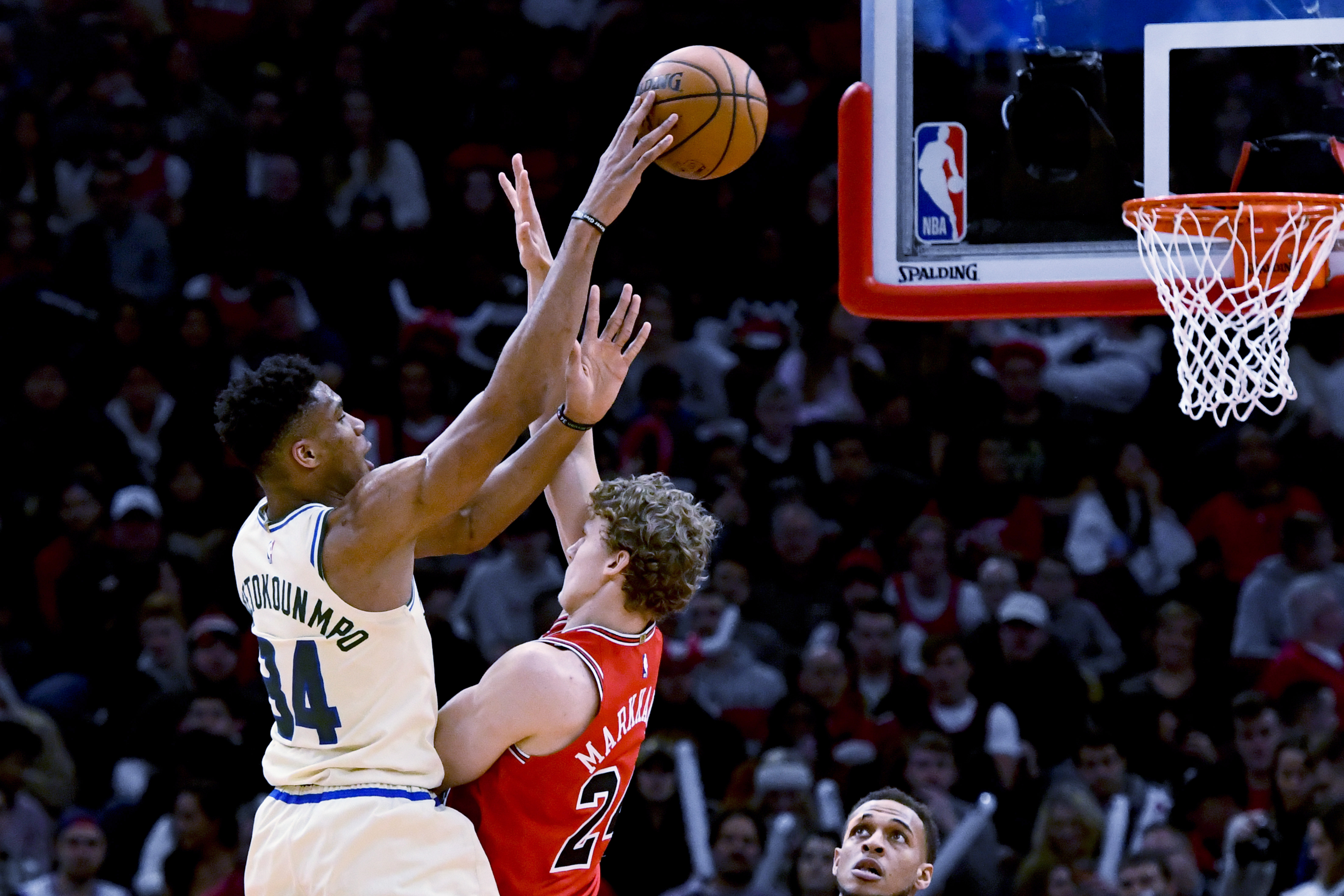 九游官网-里程碑夜！阿森纳迎来里程碑，社区盾国际比赛日刷纪录，球迷炸锅，赛季目标并未改变的简单介绍